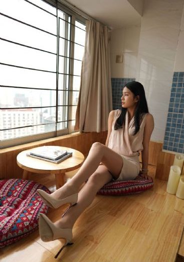 游泳一人单挑7个日本人_超清免费在线观看