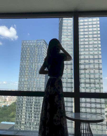 美女视频二区_720免费观看